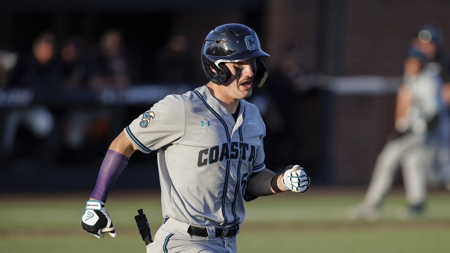 Derek Bender rounds the bases.